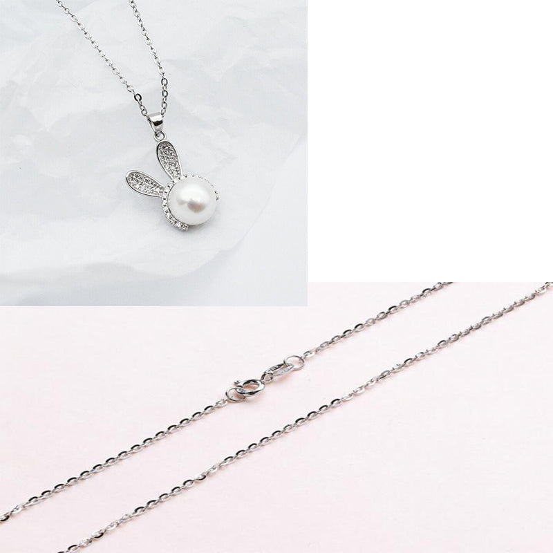 Pearl bunny ears necklace