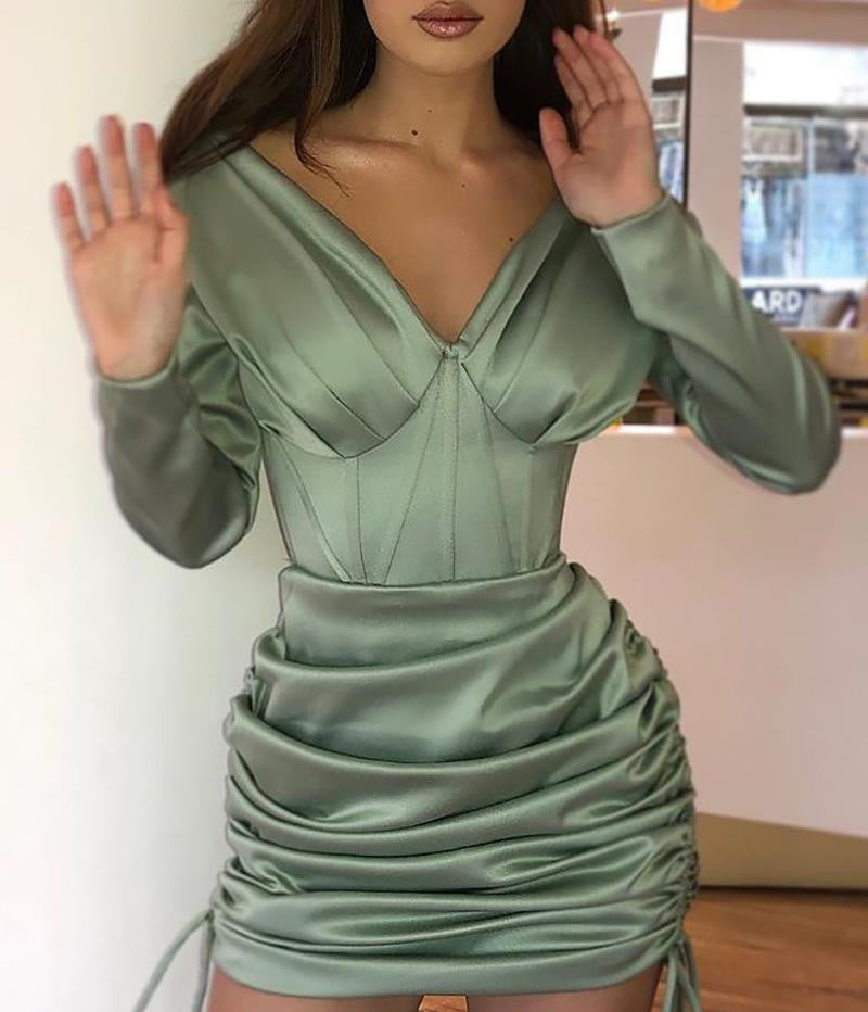 Green longsleeve dress