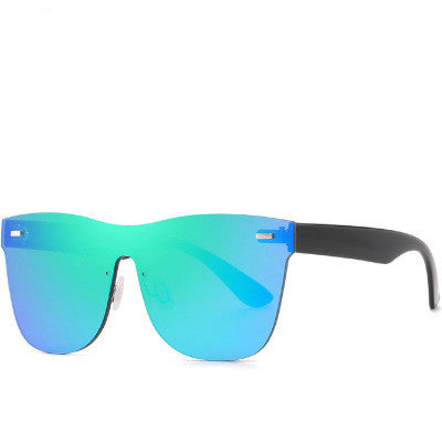 Baecation sunglasses