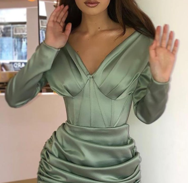 Green longsleeve dress